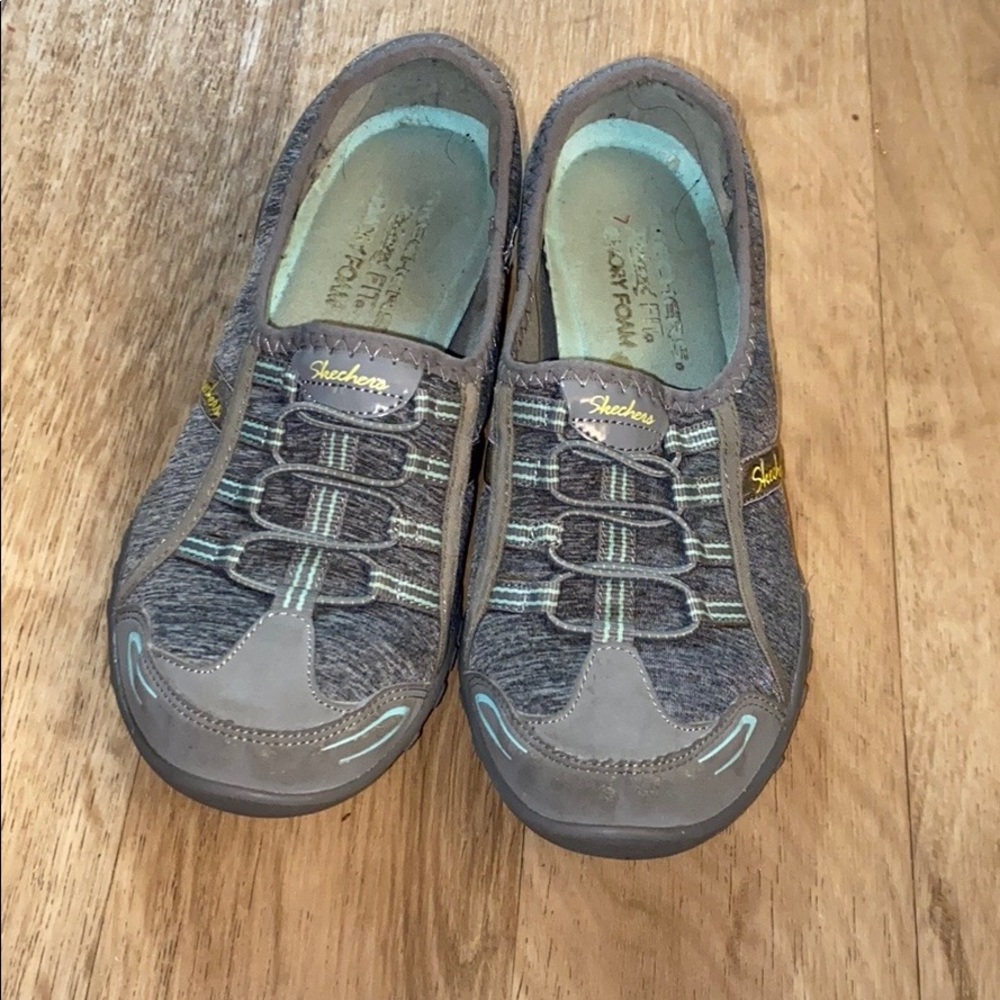 Shoes sketchers
